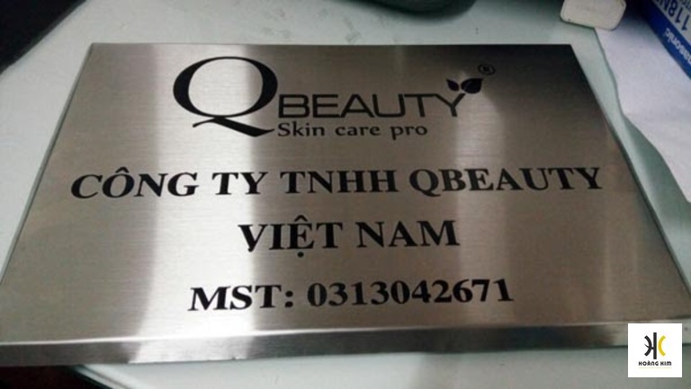 Hoàng Kim – Nội Thất Inox Mạ Vàng