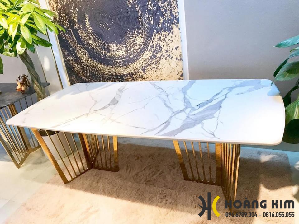 Mẫu bàn sofa mạ vàng được gia công bởi XNK Hoàng Kim